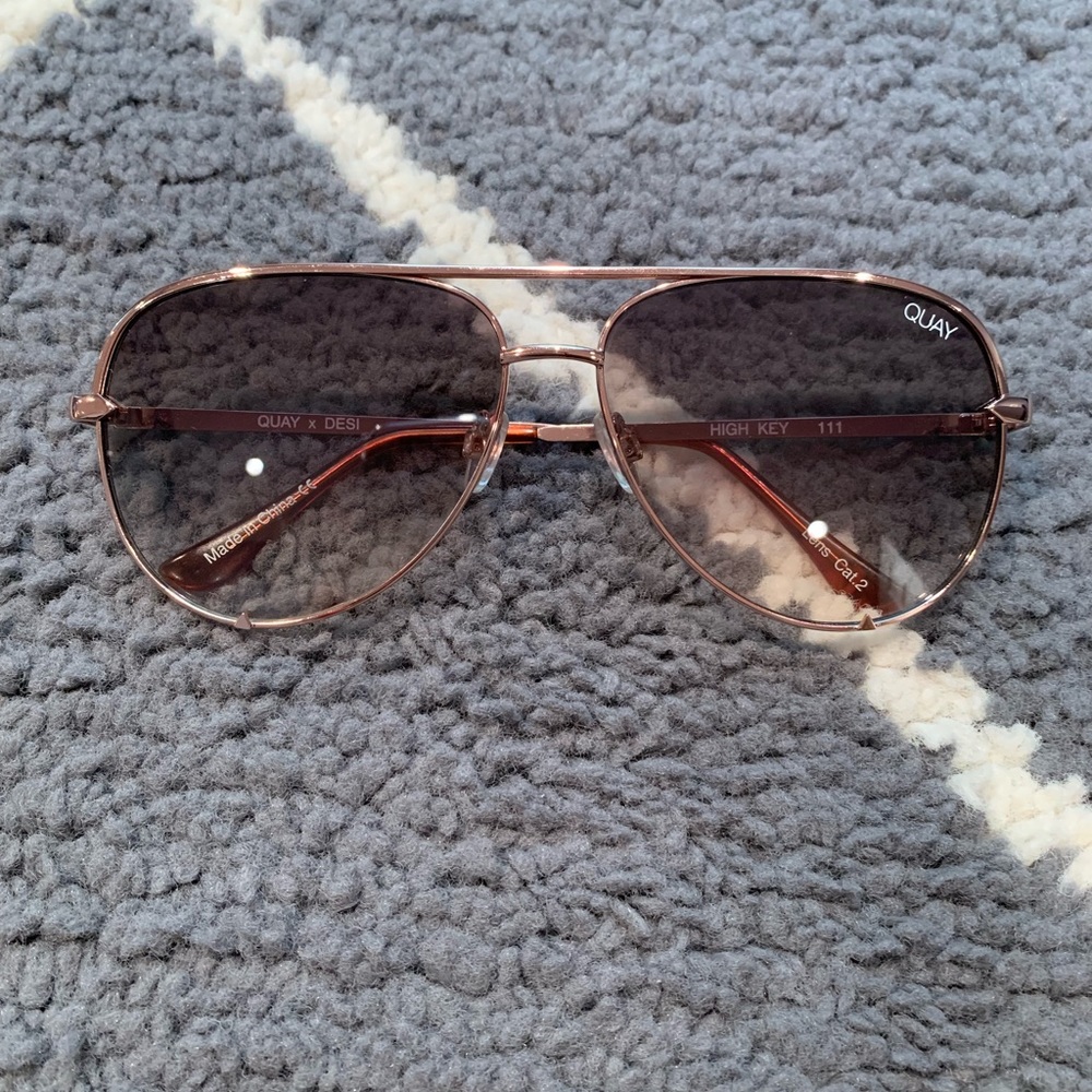 Quay Australia High Key Gold And Green aviator